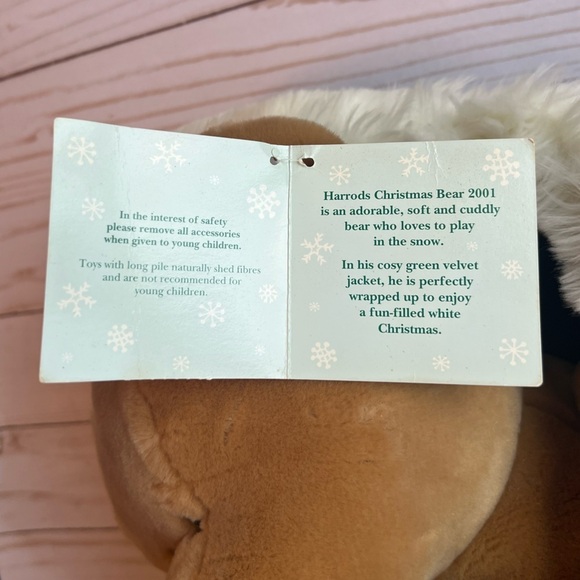 HARRODS Vintage 2001 Holiday Teddy Bear Green Velvet Jacket & Fuzzy White Trim - Picture 8 of 9